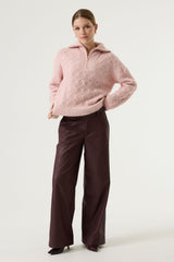 Pantalon en simili cuir bordeaux