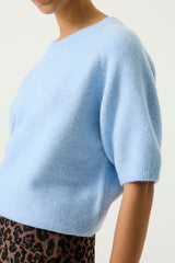 Pull bleu clair