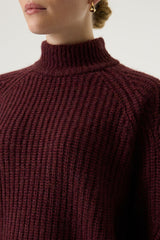 Pull col roulé bordeaux
